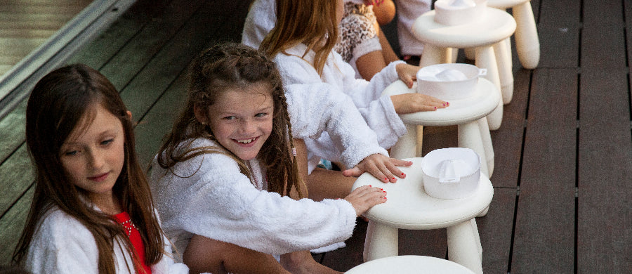 girls having fun at a spa pamper party