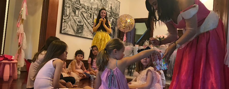 princess entertainers pampering little girls at a kids party in the Eastern Suburbs